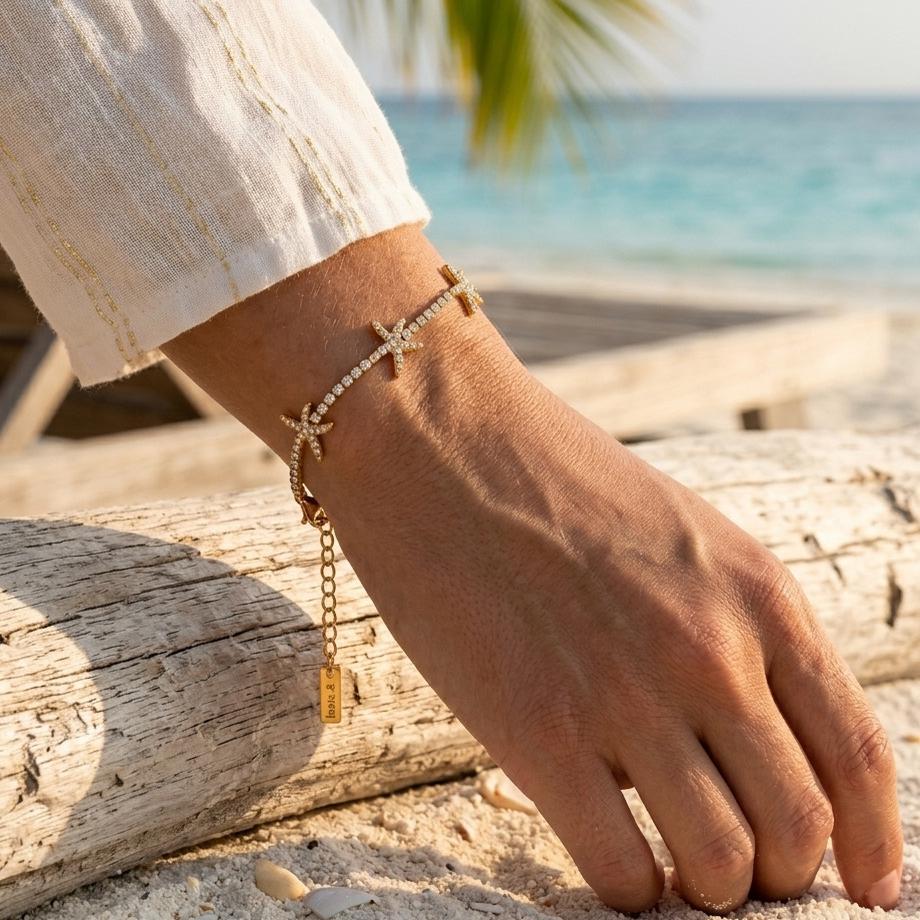 Gold Plated Crystal Starfish Tennis Bracelet for Women, Dainty Ocean Inspired Rhinestone Adjustable Bracelet Beach Jewelry Gift