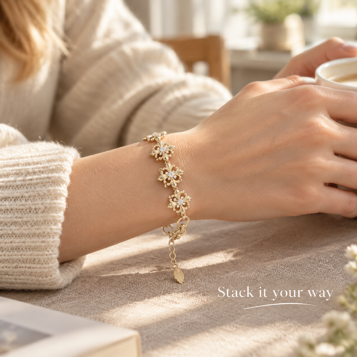 Gold Tone Vintage Floral Rhinestone Bracelet, Statement Flower Crystal Chain Bracelet for Women, Adjustable Elegant Bracelet