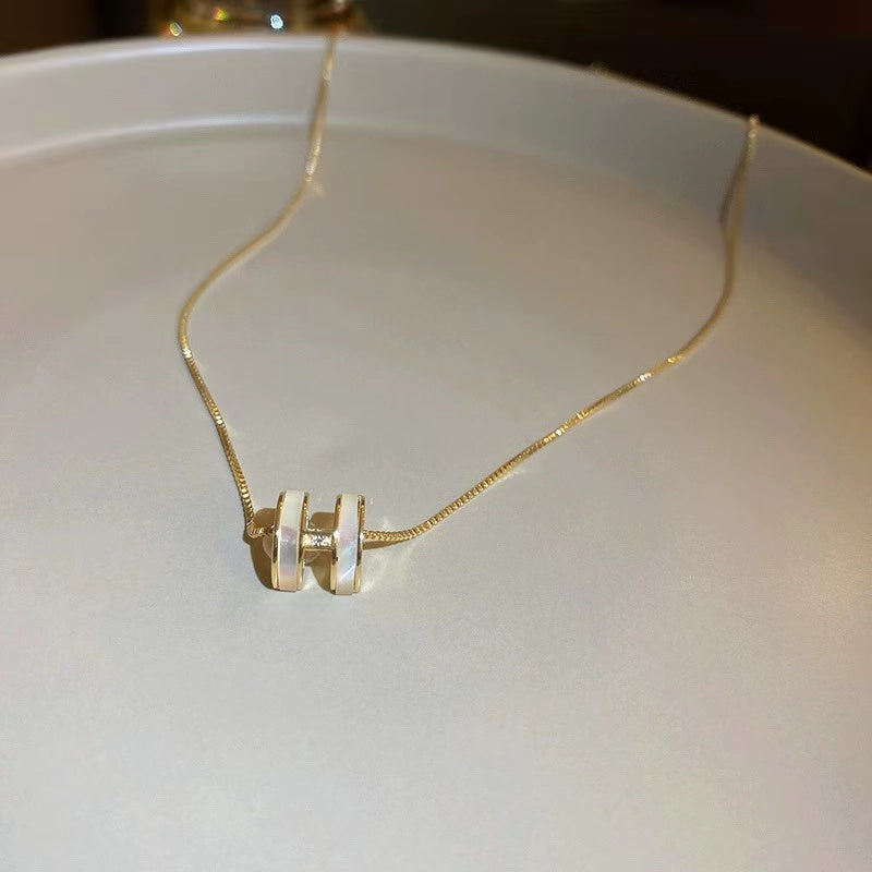 Mother of pearl +zircon entry luxury necklace