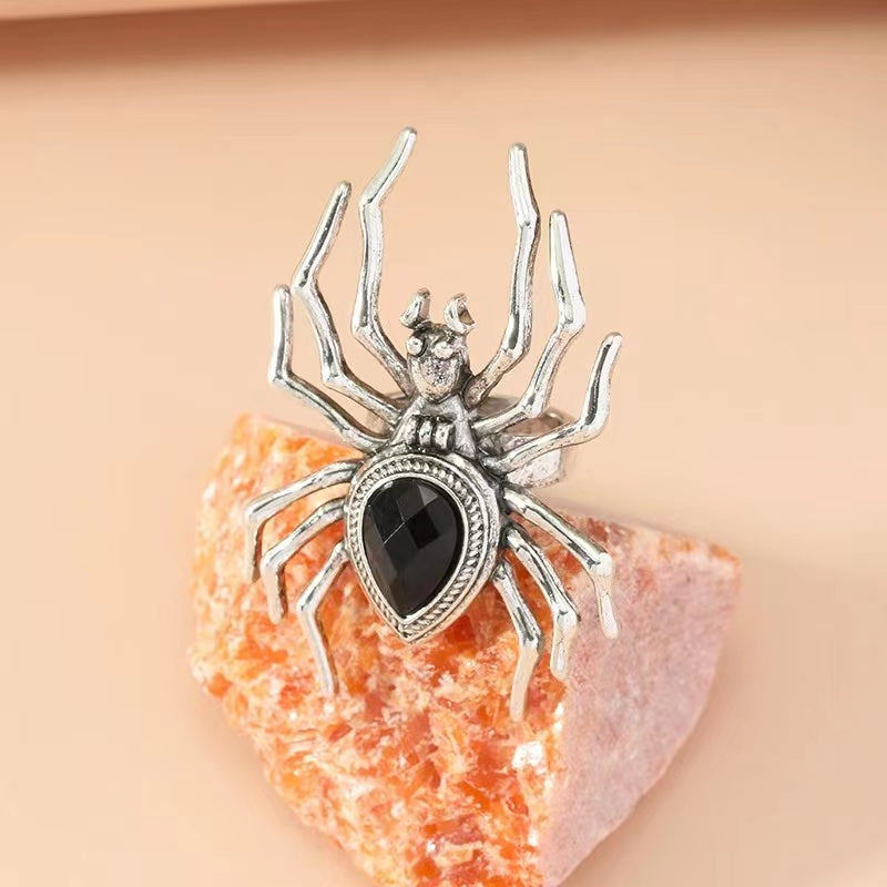 Spider diamond +metal rings