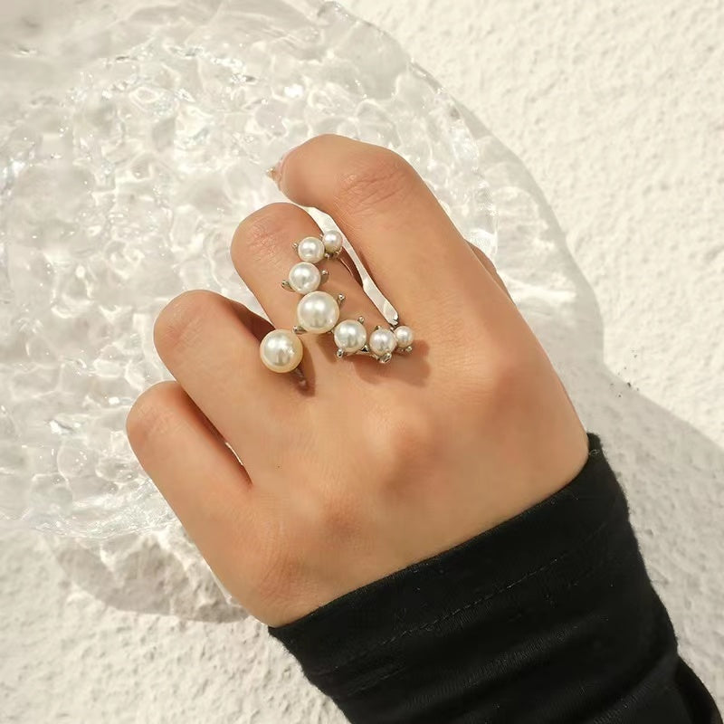 Creative pearls ladies rings