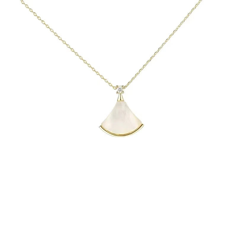 Shell+rose gold necklace