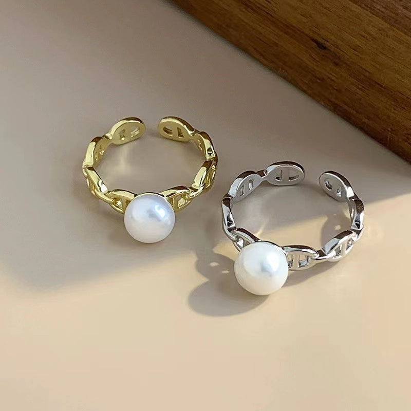 Pearl ladies rings