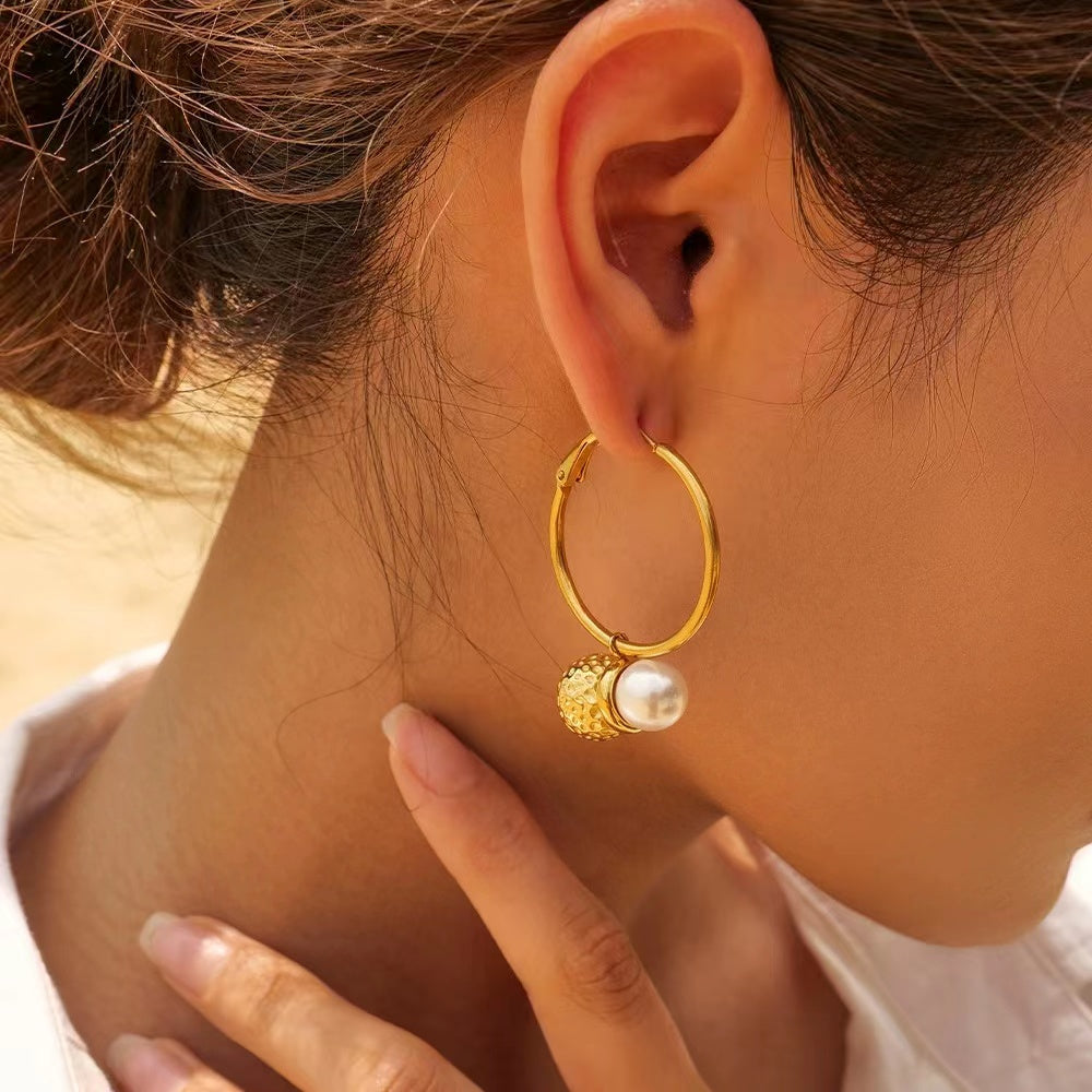 18K Gold Freshwater Pearl huggie earrings