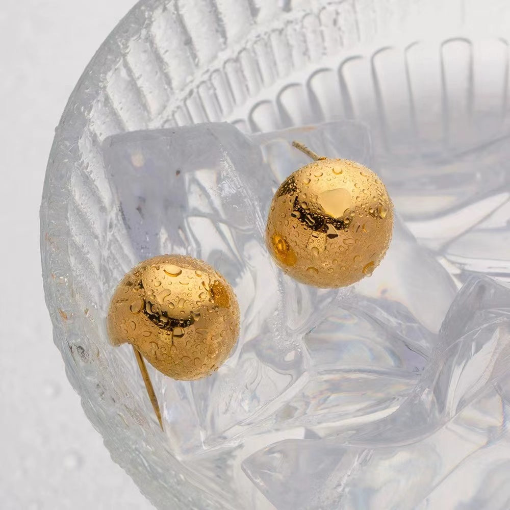 18K gold special shape of ladies earrings