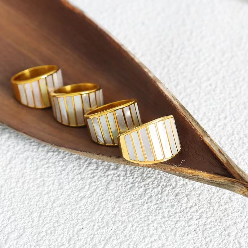 Special design 18k gold plating+shell ladies rings