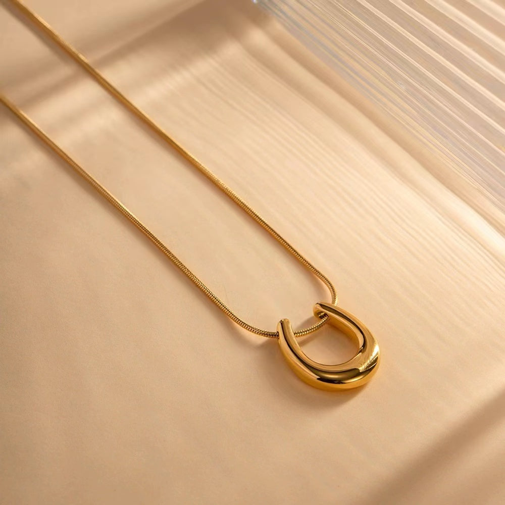 18K Gold plating necklace with U shape pendant