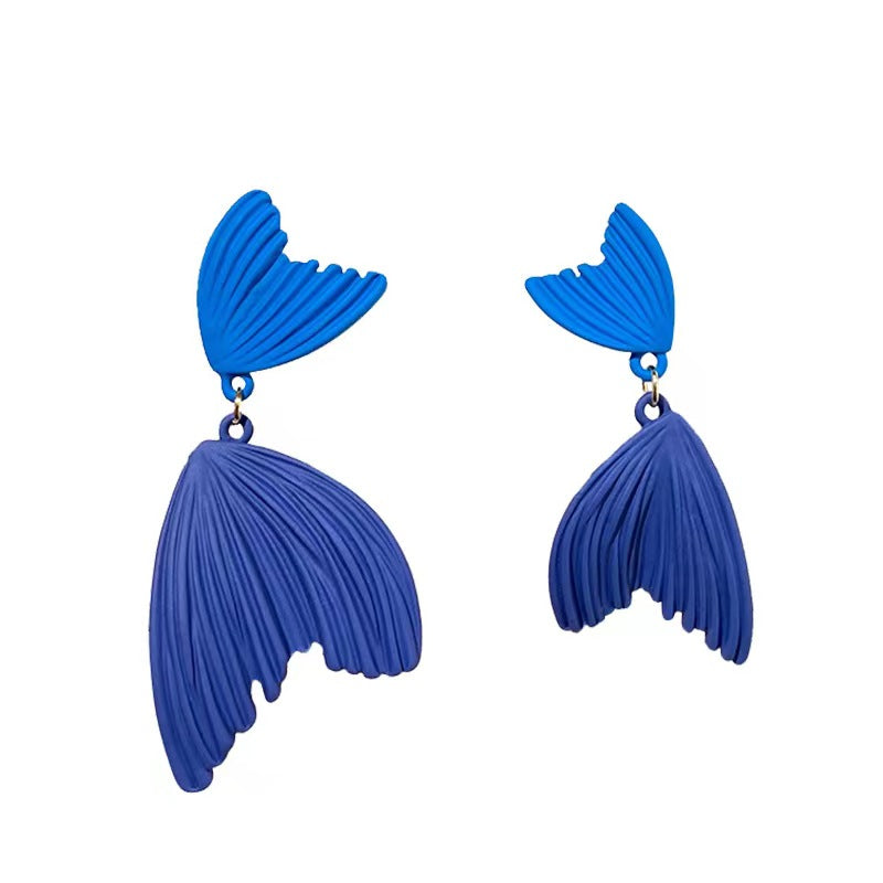 Creative design fishtail shape of earring