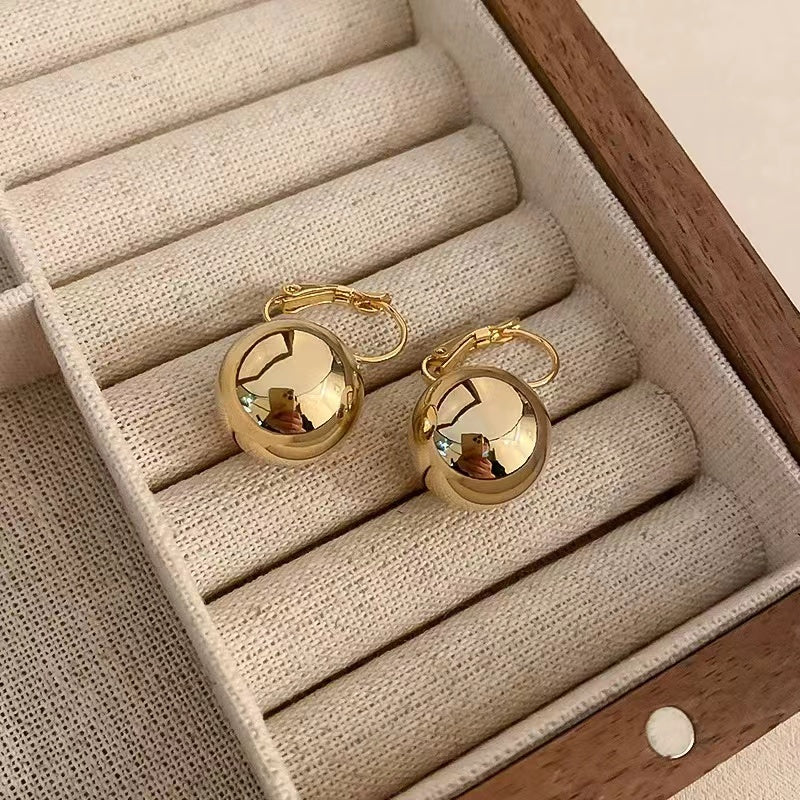 18k Gold simple and cool styles of earrings