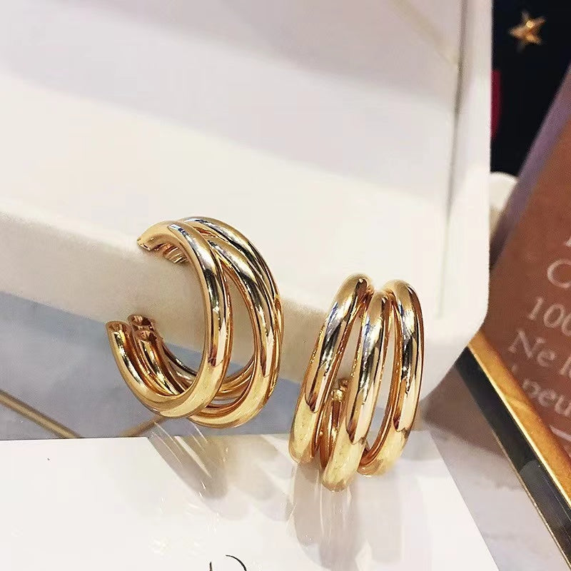 18k Gold simple and cool styles of earrings