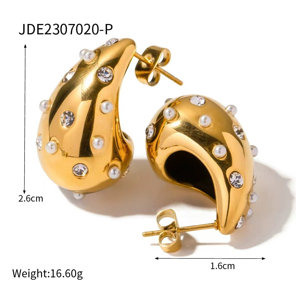 Drop shape unique design of earrings