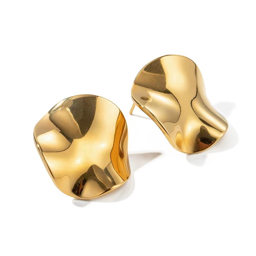 18K Gold wrinkle flat this classic earrings