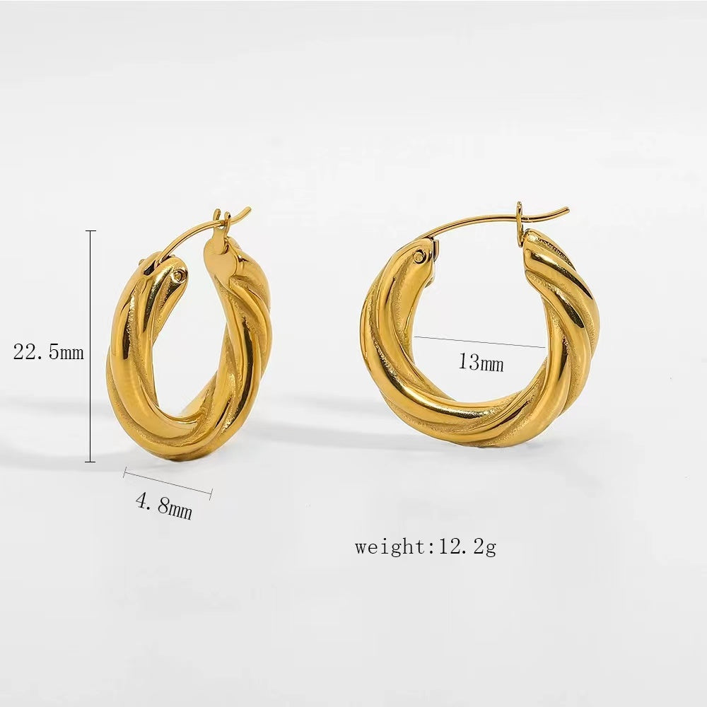 18k gold Creative design of ladies earrings