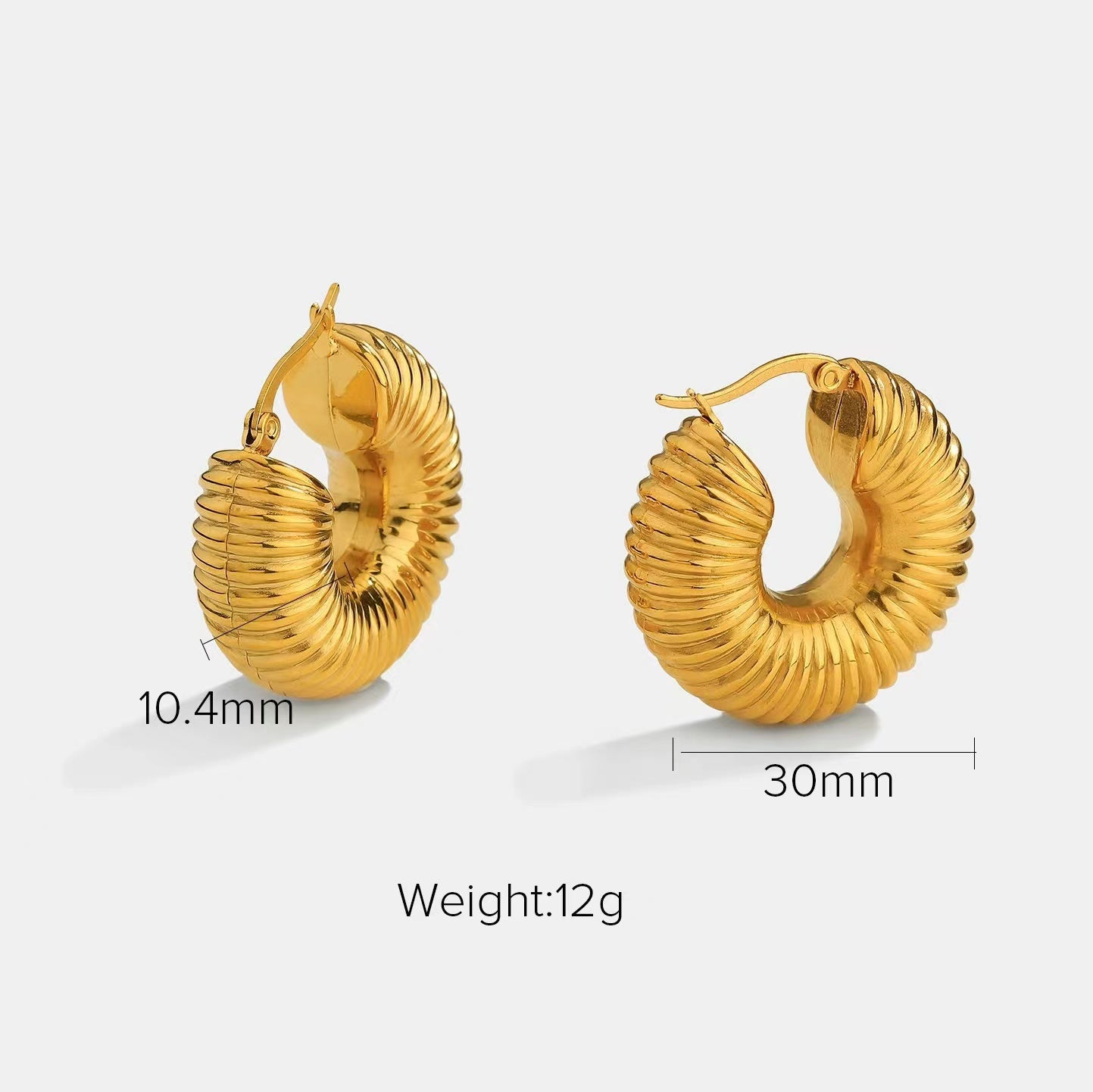 18k gold Creative design of ladies earrings
