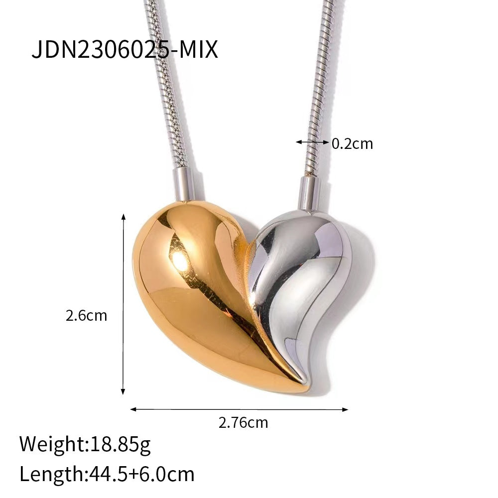 Heart shape pendant necklace