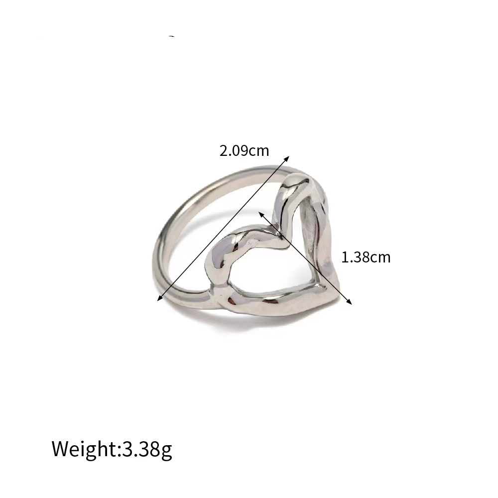 Classic heart outline ring