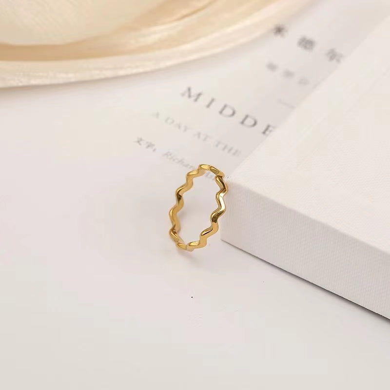 Entry luxury wave rings