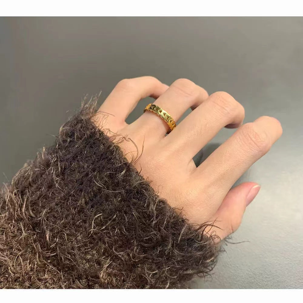 Ins entry luxury ring