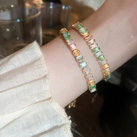 Colorful adjustable bracelet