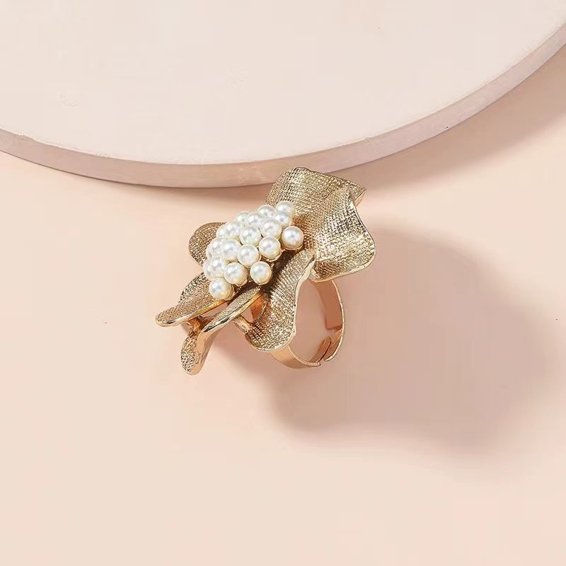 Camellia  shape+pearl rings