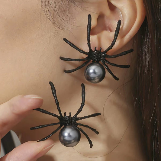 Spider metal +pearl earrings