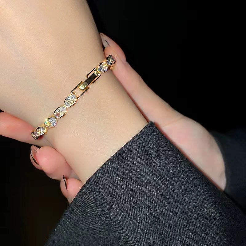18K Gold or Rhodium Cubic Zirconia fashion bracelet