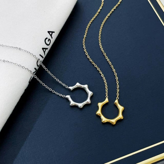Creative design ladies necklace
