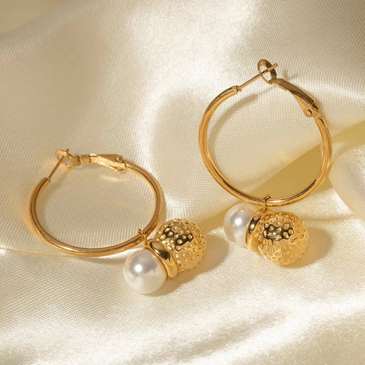 18K Gold Freshwater Pearl huggie earrings