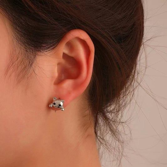 Cute  cat shape earrings