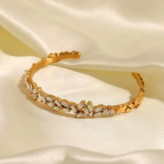 Creative design bracelet