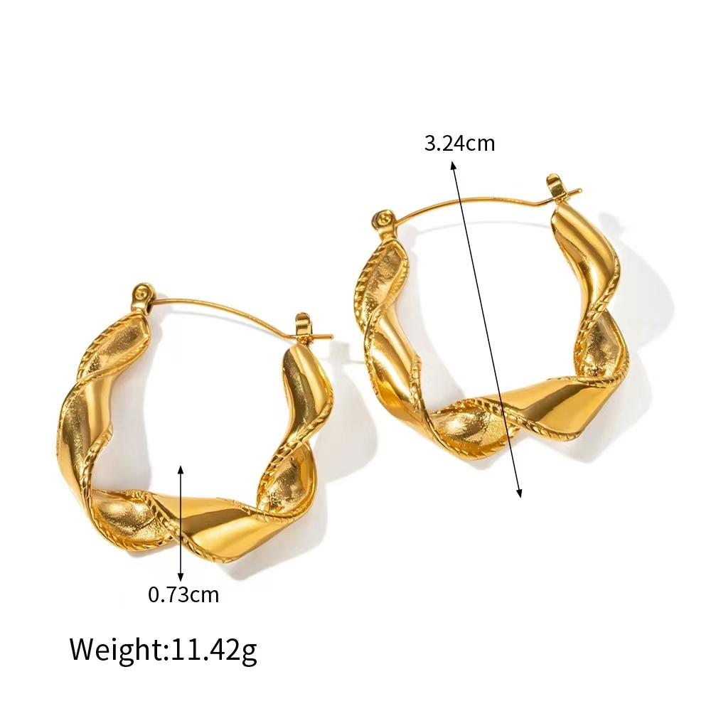 18k gold plating  cable shape of earrings