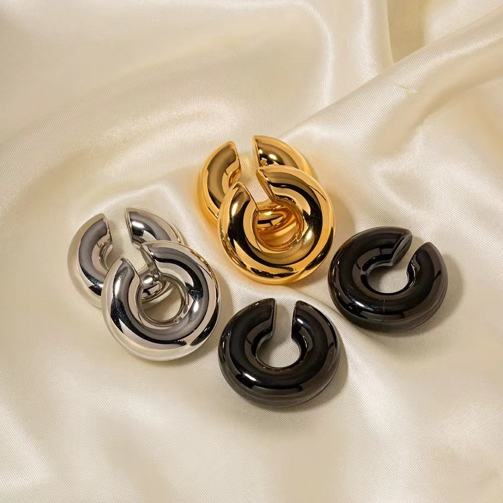 Hollow half round fashion earrings