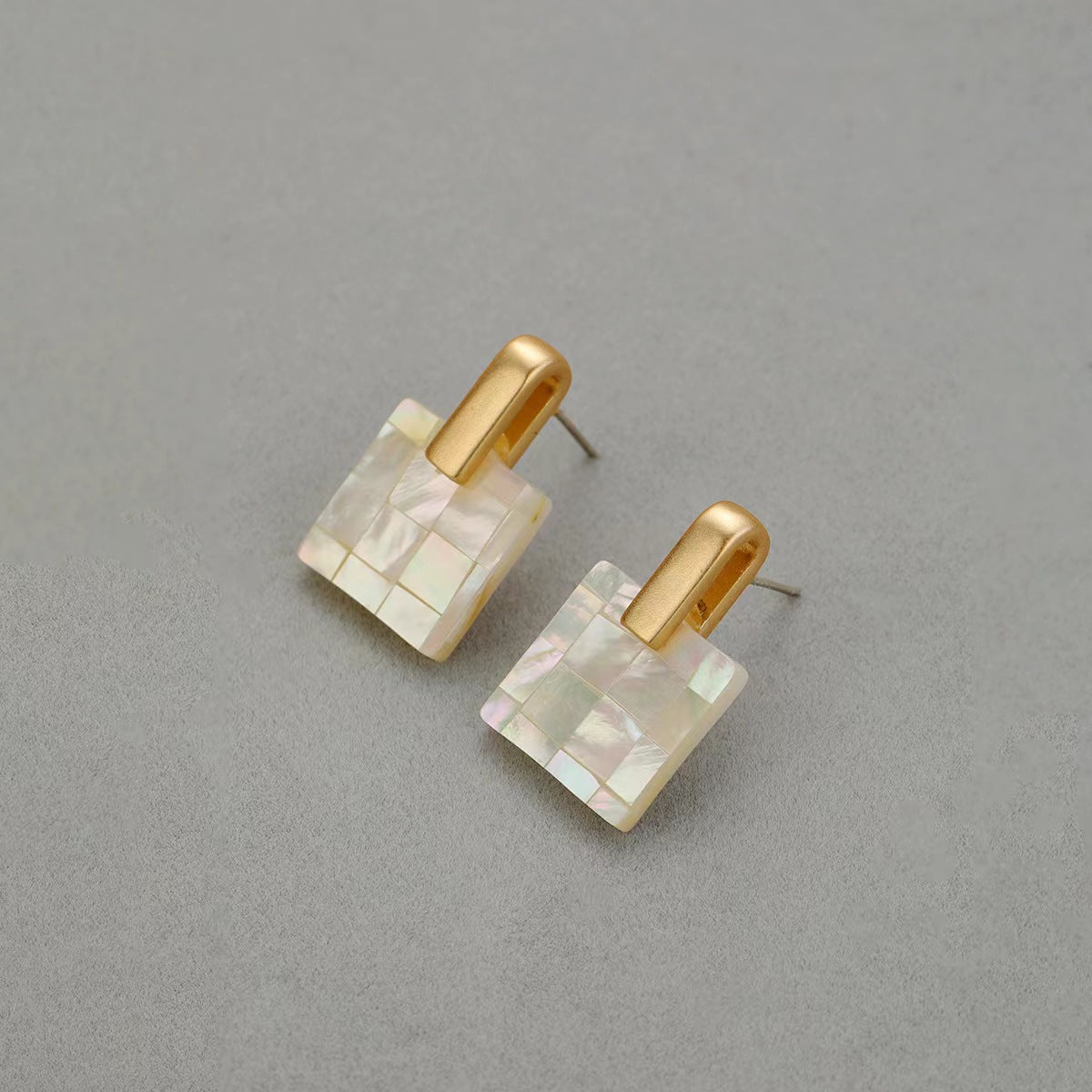 S925 silver shell geometry  entry luxury earrings