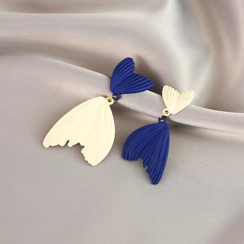 Creative design fishtail shape of earring