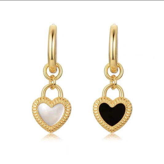 18k gold  heart shape earrings