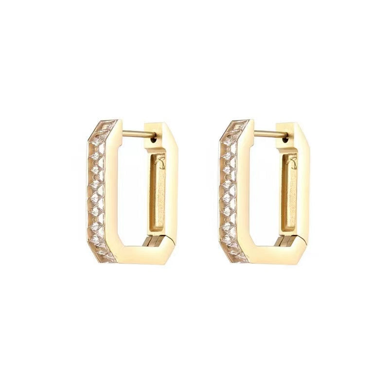 Multi colors diamond of earrings