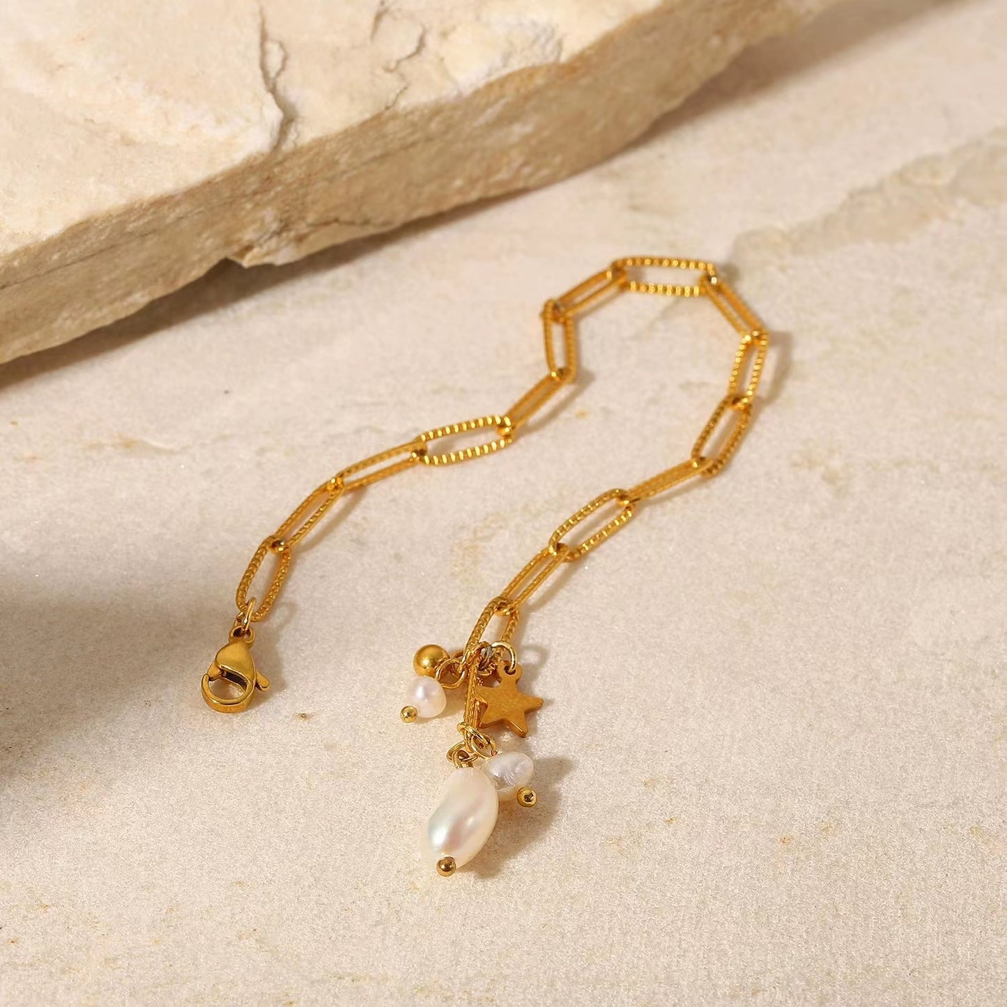 18K gold  plating  bracelet  with genuine freshwater pearls + star shape pendant