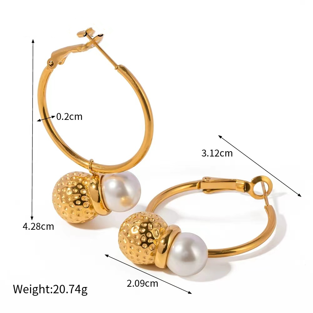 18K Gold Freshwater Pearl huggie earrings