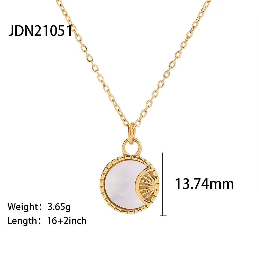 18k plating gold with pave Shell Necklace  oval Sunm or Moon or face pendant necklace