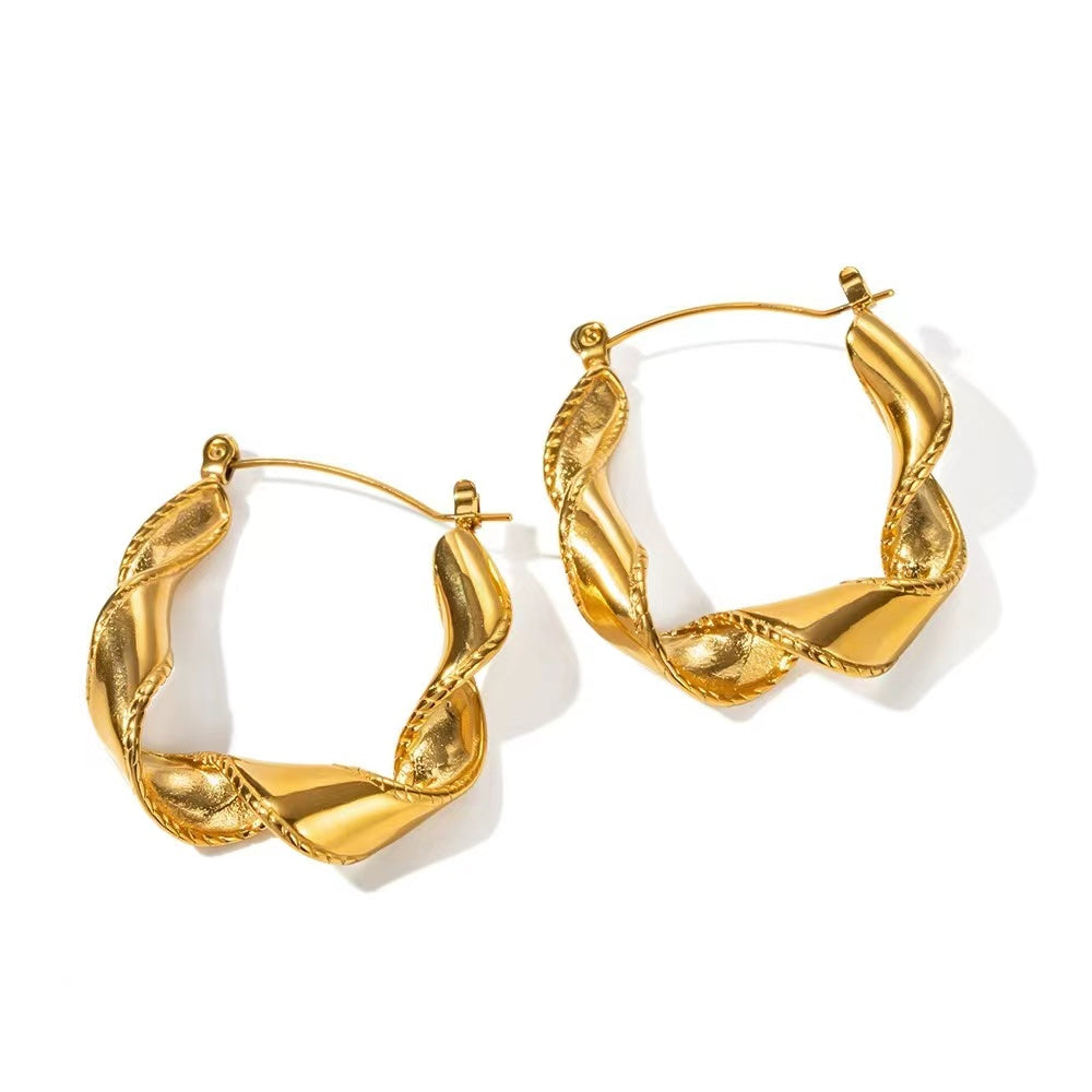 18k gold plating  cable shape of earrings
